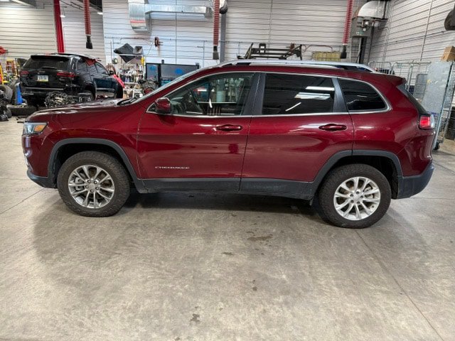 Used 2019 Jeep Cherokee Latitude w/ Popular Appearance Group AWD/4WD image 29