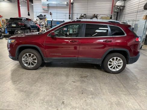 Used 2019 Jeep Cherokee Latitude w/ Popular Appearance Group AWD/4WD image 29