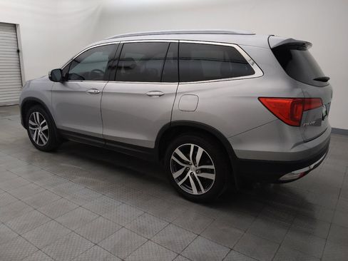 Used 2018 Honda Pilot Elite image 3