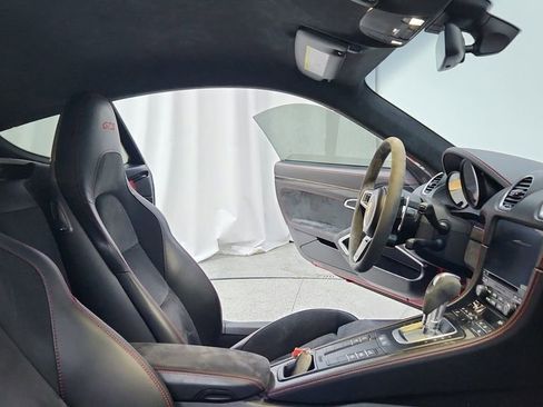 Used 2018 Porsche 718 Cayman GTS image 28