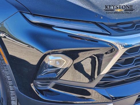 Used 2025 Chevrolet Blazer LT image 9