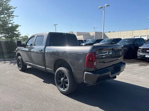Used 2025 RAM 2500 Laramie AWD/4WD image 4