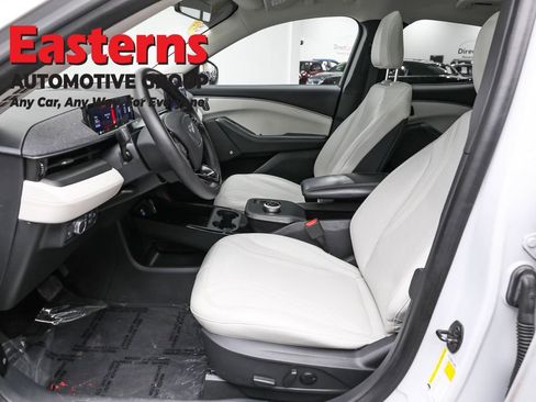 Used 2022 Ford Mustang Mach-E Premium image 13