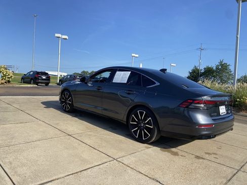 Used 2024 Honda Accord Touring image 8