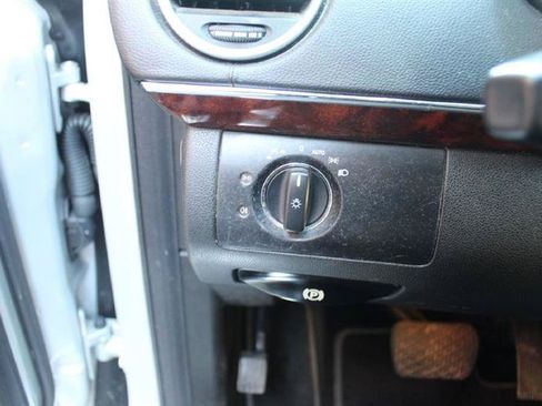 Used 2012 Mercedes-Benz GL 450 450 4MATIC image 21