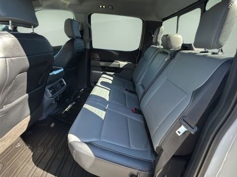 Used 2023 Ford F150 Lariat w/ Trailer Tow Package image 19