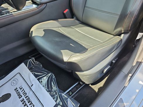 Used 2022 Nissan Sentra SR w/ SR Premium Package image 29