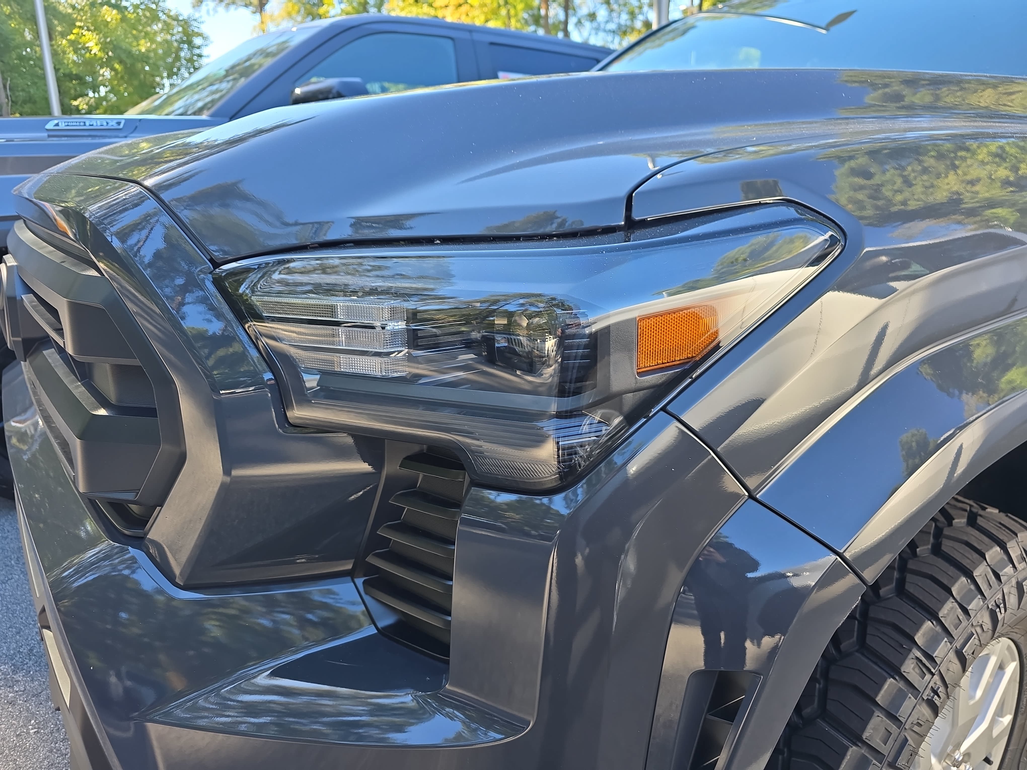 New 2026 Toyota Tacoma SR5 w/ SR5 Upgrade Package AWD/4WD image 31