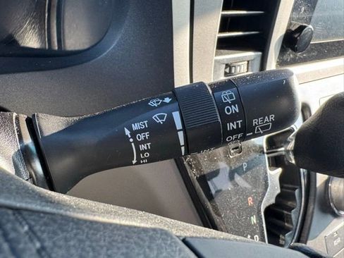 Certified 2017 Toyota Sienna LE image 30