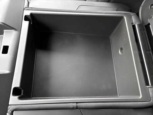 New 2026 GMC Sierra 1500 SLT image 21