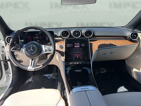 Used 2025 Mercedes-Benz C 300 4MATIC Sedan image 13