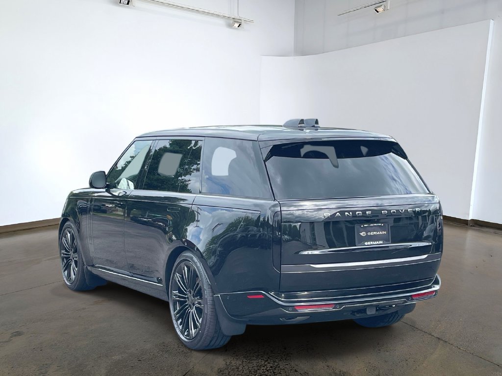 New 2026 Land Rover Range Rover Long Wheelbase SE AWD/4WD image 6