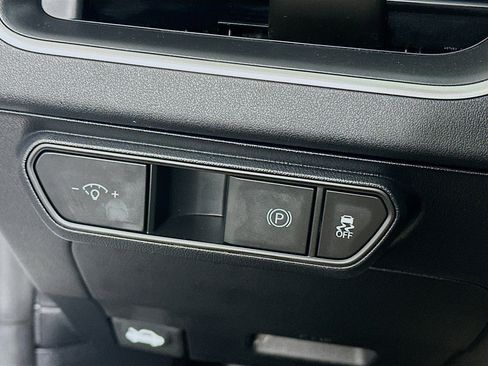 Used 2025 Kia K4 LXS image 17