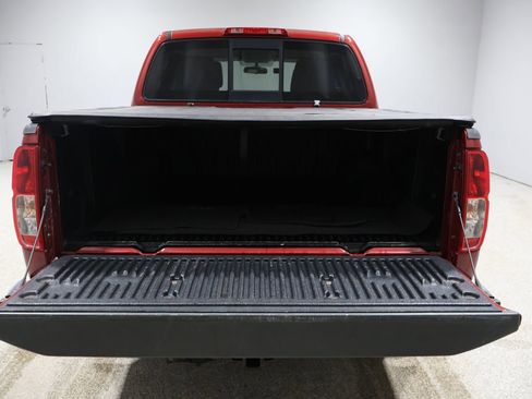 Used 2019 Nissan Frontier SV image 4