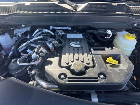 New 2026 RAM 3500 Limited AWD/4WD image 34