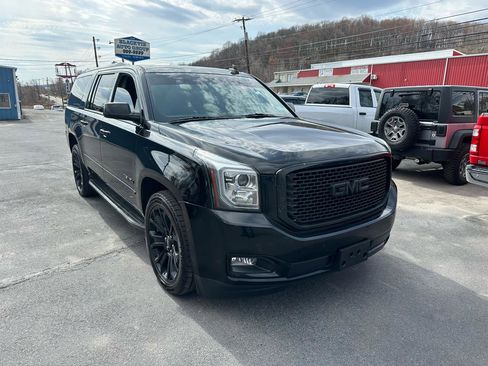 Used 2015 GMC Yukon XL Denali w/ Open Road Package image 3