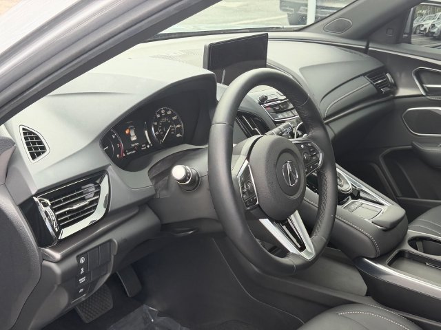 Used 2026 Acura RDX SH-AWD image 14