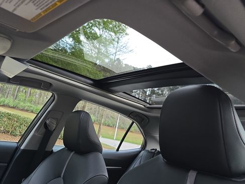 Used 2022 Toyota Camry XSE image 29