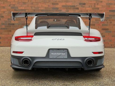 Certified 2018 Porsche 911 GT2 RS RWD image 6