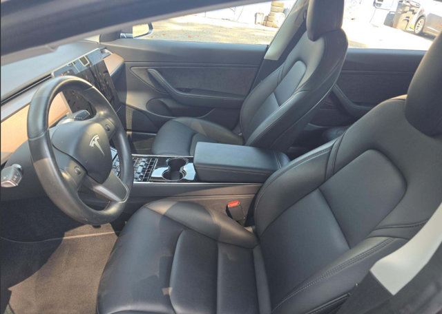 Used 2018 Tesla Model 3 Mid Range RWD image 5