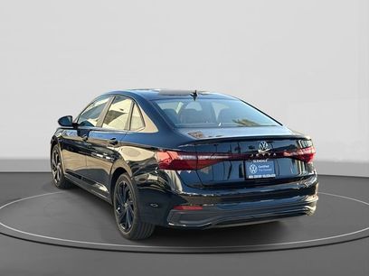 Certified 2025 Volkswagen Jetta SE w/ Sunroof Package