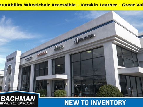 Used 2013 Dodge Grand Caravan SXT image 11