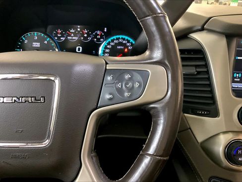 Used 2018 GMC Yukon Denali w/ Denali Ultimate Package image 25