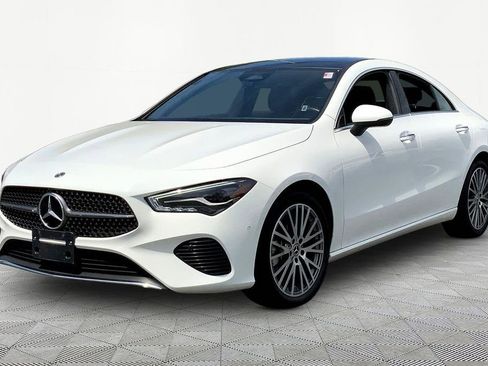 Used 2025 Mercedes-Benz CLA 250 4MATIC image 3
