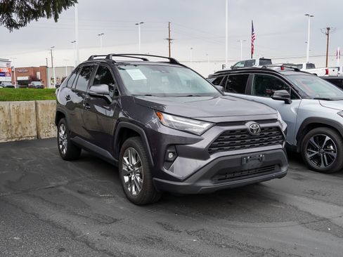 Certified 2022 Toyota RAV4 XLE Premium AWD/4WD image 2