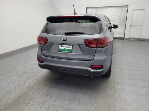 Used 2020 Kia Sorento LX image 7
