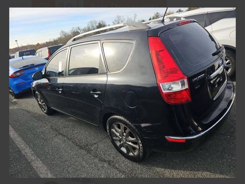 Used 2012 Hyundai Elantra GLS w/ Preferred Pkg image 3