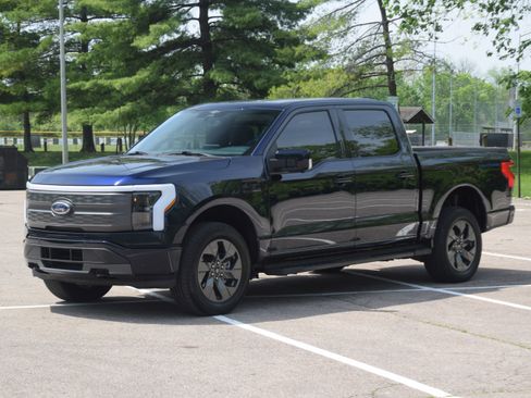Used 2023 Ford F150 Lightning Lariat w/ Equipment Group 511A High AWD/4WD image 21
