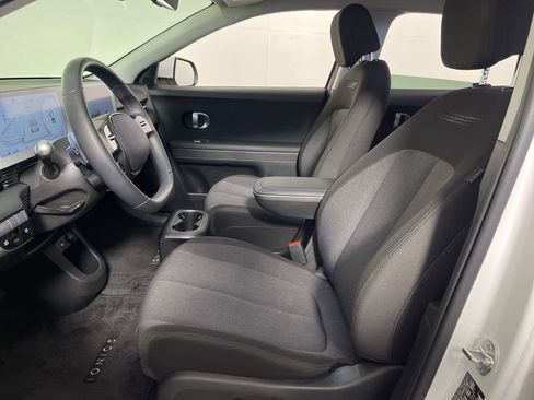 Certified 2024 Hyundai Ioniq 5 SEL RWD image 12