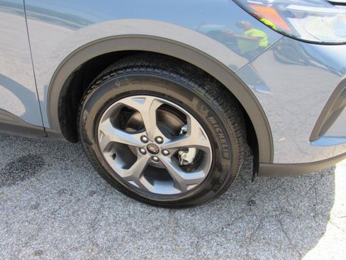 Used 2025 Ford Escape ST-Line FWD image 38