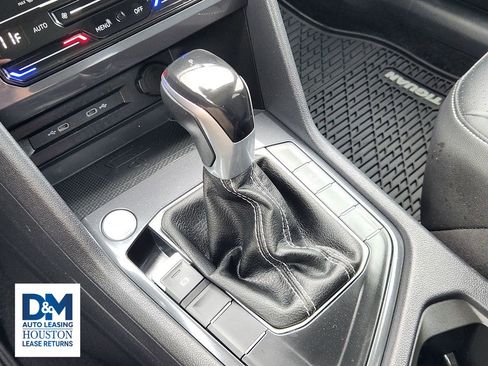 Used 2022 Volkswagen Tiguan SE FWD image 27