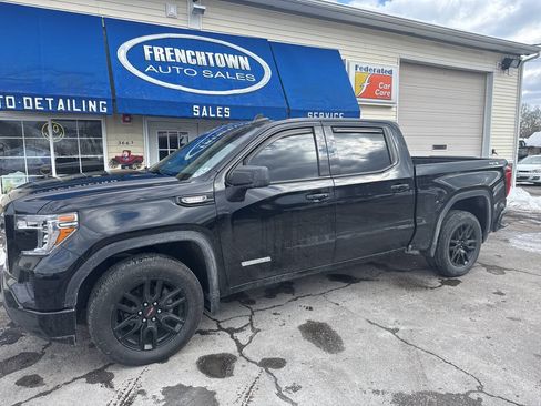 Used 2020 GMC Sierra 1500 Elevation w/ Elevation Value Package AWD/4WD image 3