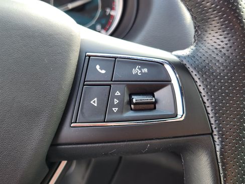 Used 2023 Maserati Levante GT AWD/4WD image 24