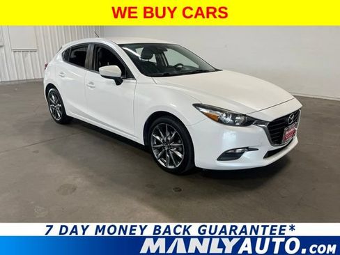 Used 2018 MAZDA MAZDA3 Touring FWD image 1