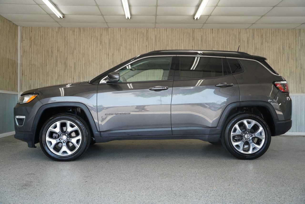 Used 2018 Jeep Compass Limited w/ Navigation Group AWD/4WD image 5