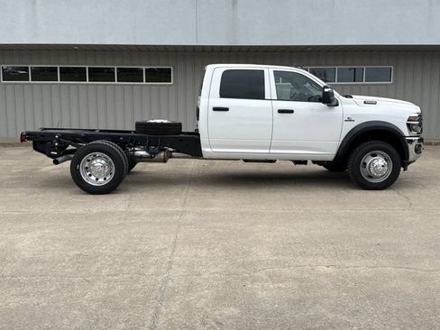 New 2026 RAM 4500 Tradesman AWD/4WD image 2