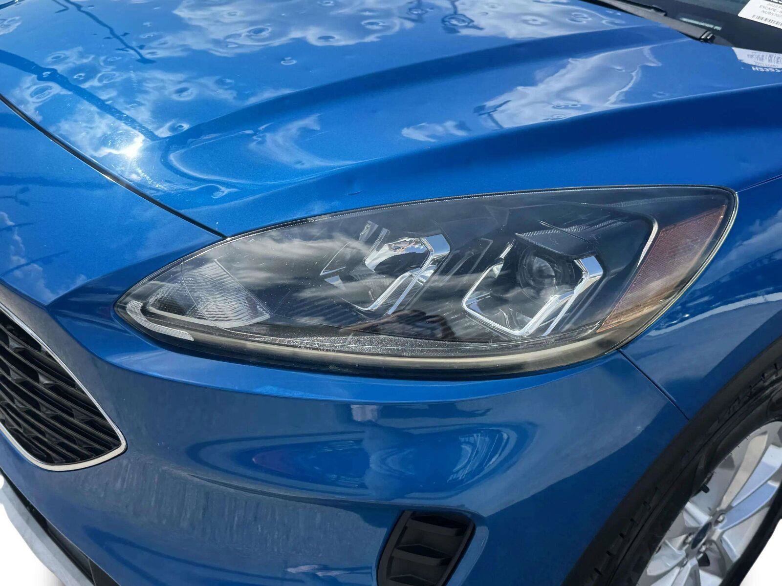 Used 2022 Ford Escape SE w/ Convenience Package FWD image 12