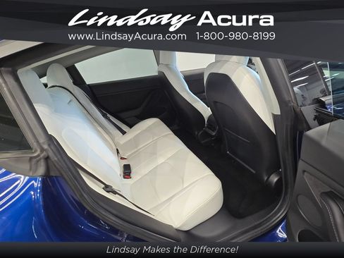 Used 2022 Tesla Model 3 Long Range AWD/4WD image 9