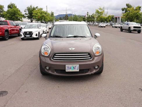 Used 2012 MINI Cooper Countryman FWD image 2