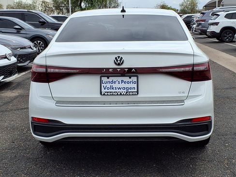 New 2026 Volkswagen Jetta SE image 4