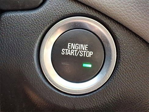 Certified 2022 Chevrolet Equinox LS w/ LS Convenience Package image 22