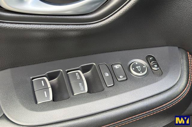 Used 2025 Honda HR-V Sport image 12