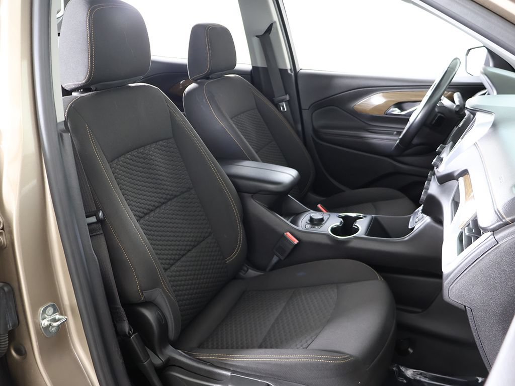 Used 2018 GMC Terrain SLE w/ Driver Convenience Package AWD/4WD image 29