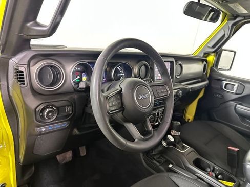 Used 2023 Jeep Wrangler Unlimited w/ Cold Weather Group image 13