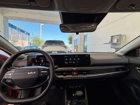 Used 2025 Kia K4 FWD image 35