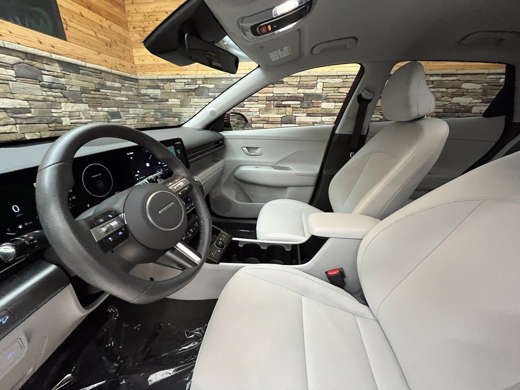 Used 2024 Hyundai Kona SEL w/ Convenience Package AWD/4WD image 19